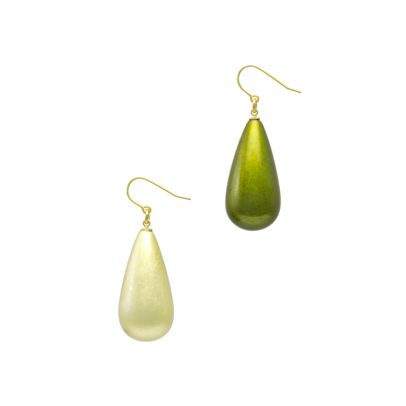 ピアス